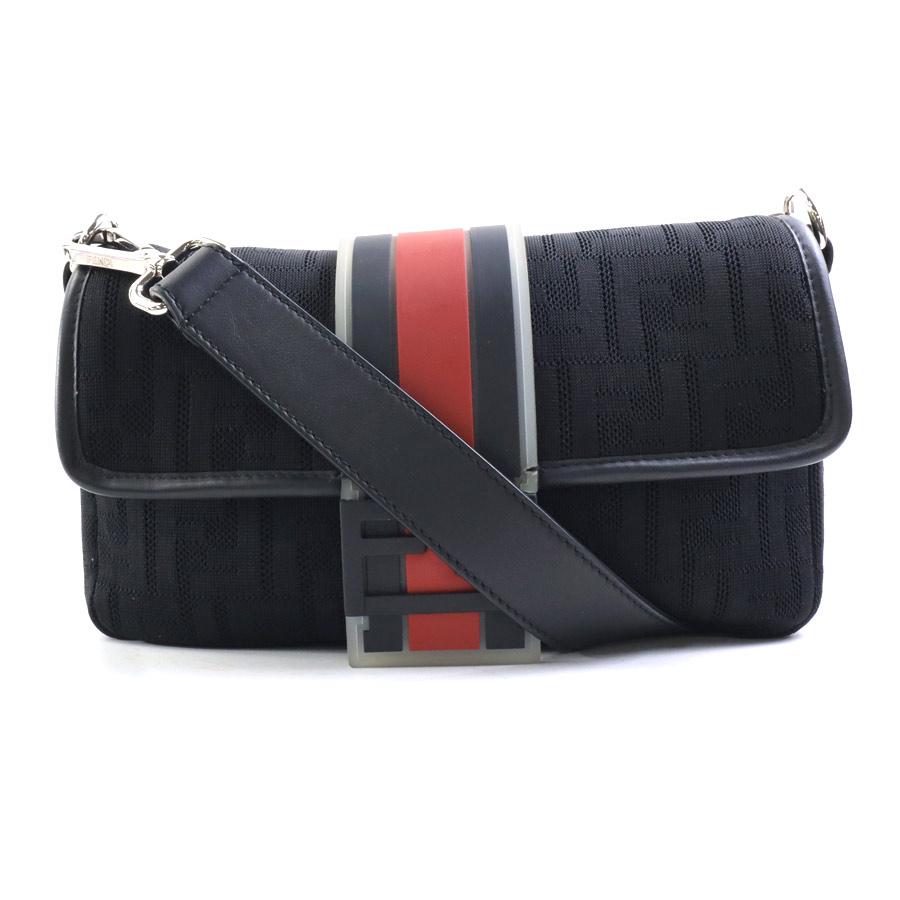 FENDI フェンディ ミニバゲット ズッカ柄 ショルダーバッグ 美品 FENDI（フェンディ） ショルダーバッグ ズッカ バゲット キャンバス