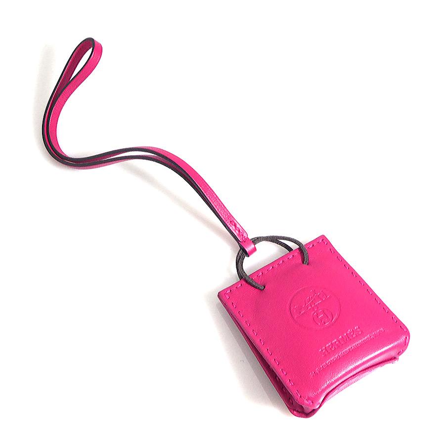 HERMES エルメス チャーム サックオランジ レザー マゼンタ : ブランド  