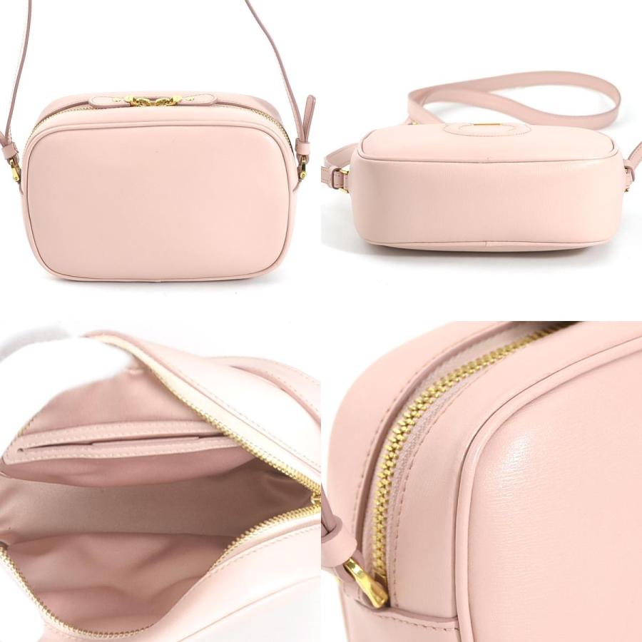 フェラガモショルダーバッグ（ライトピンク） 