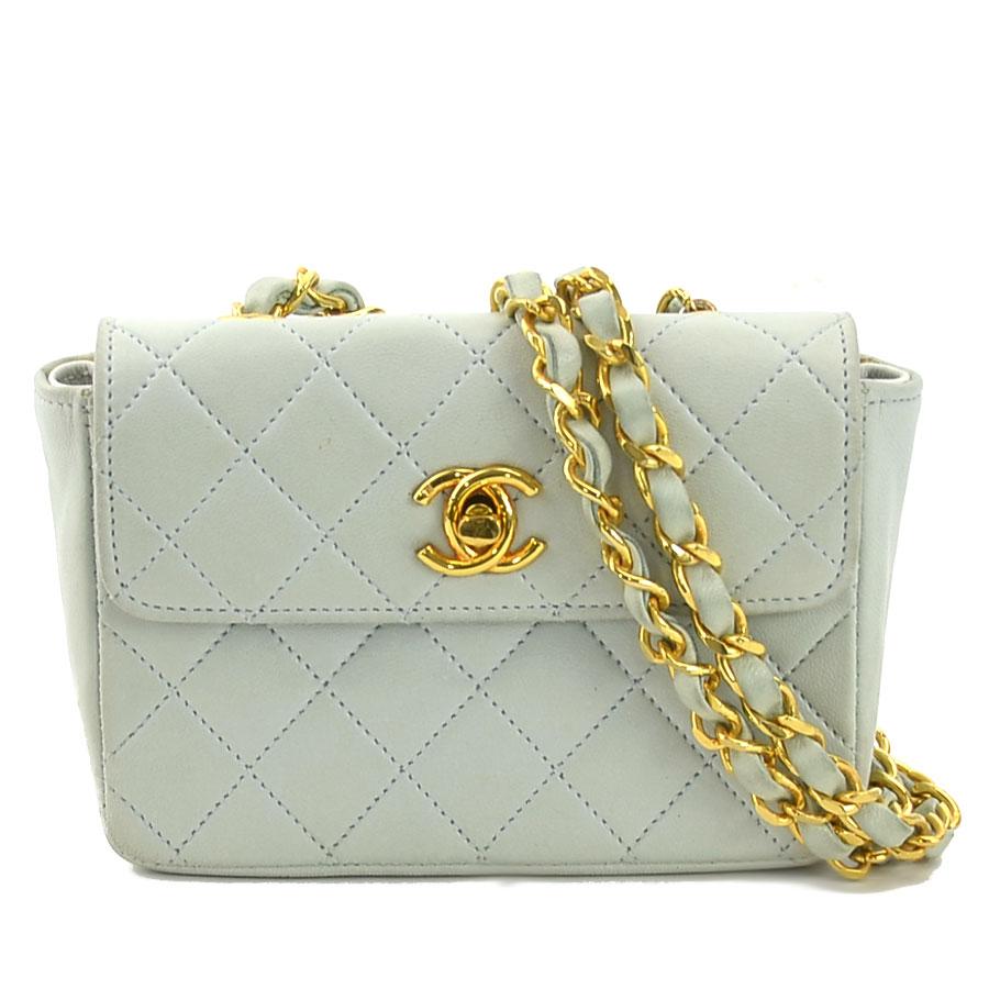 シャネル(Chanel) シャネル ショルダーバッグ マトラッセ 使用感あり CHANEL（シャネル） ショルダーバッグ マトラッセ レザー ライトブルー