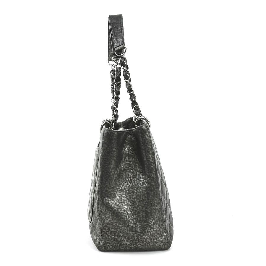 シャネル  キャビアスキン ショルダー バッグ GST CHANEL（シャネル） ショルダーバッグ GST キャビアスキンレザー