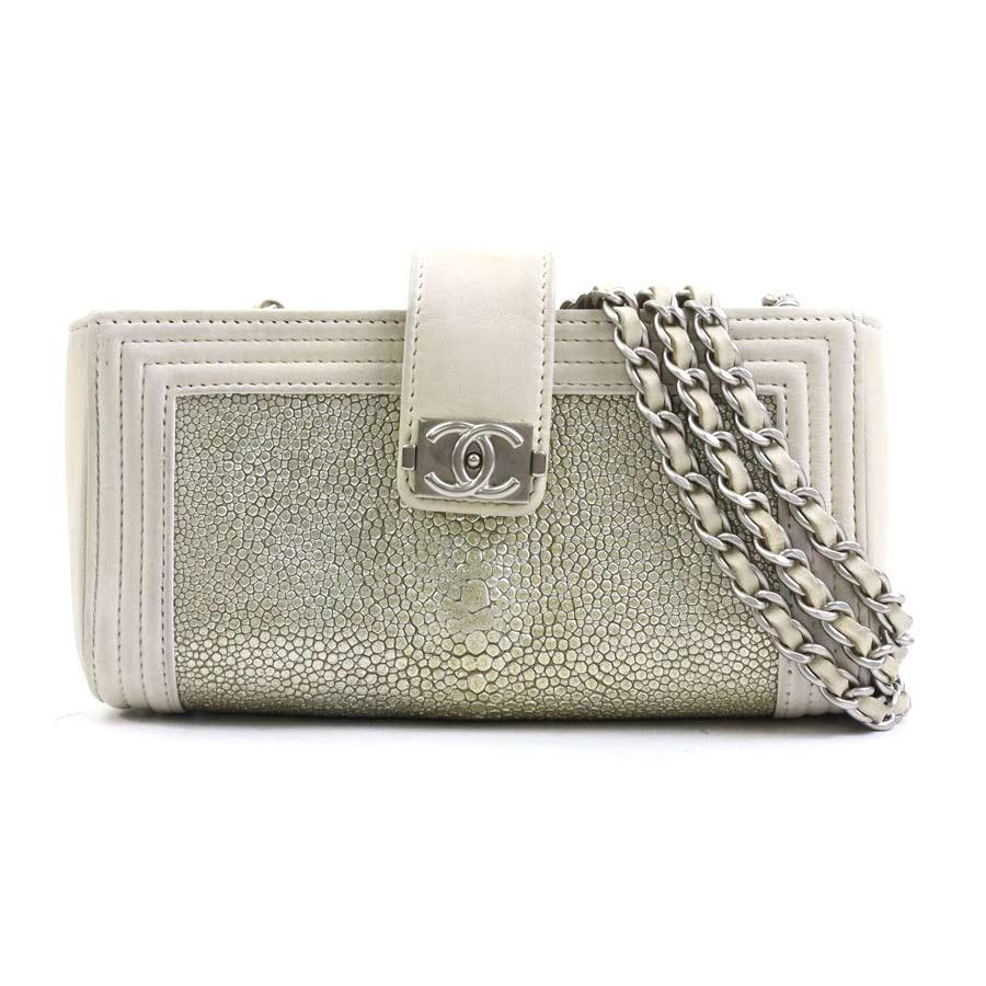 CHANEL（シャネル） 斜め掛けショルダーバッグ レザー/ガルーシャ