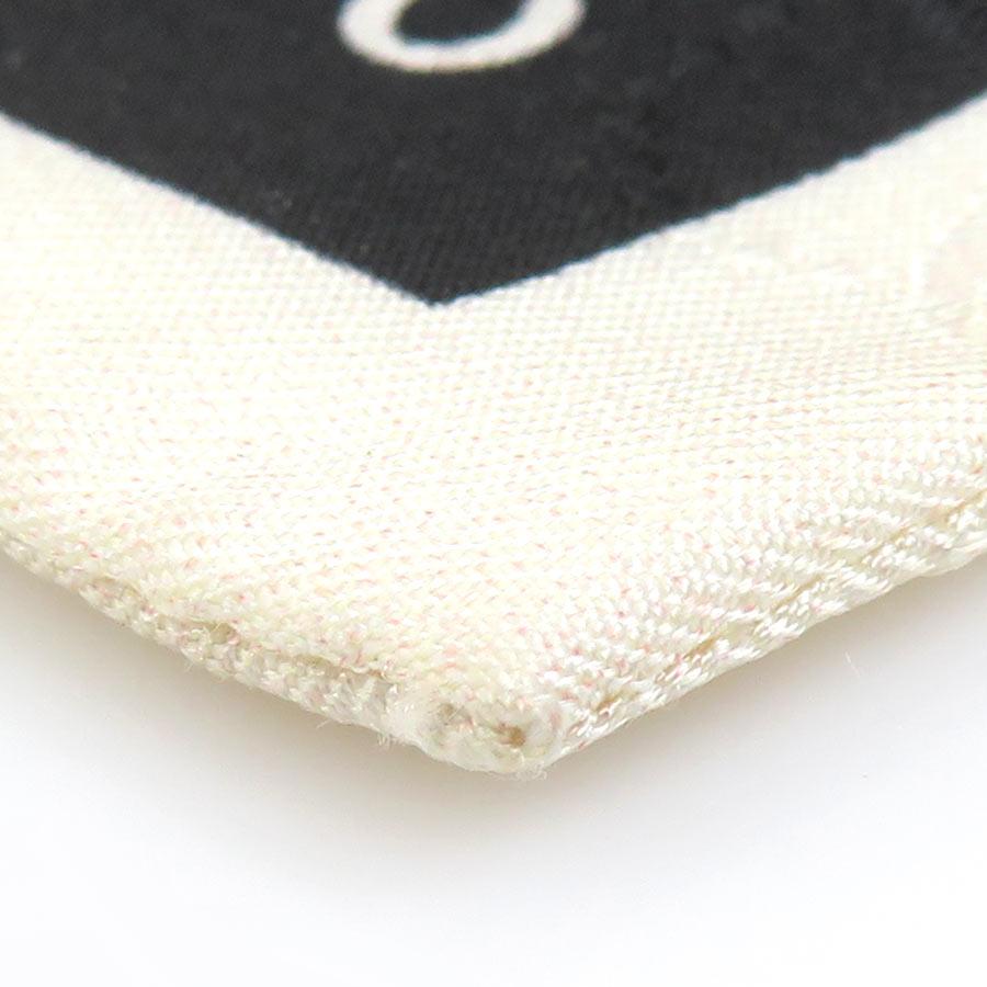 【正規品】CHANEL シャネル リボン　シュシュ ホワイト　ブラック　シルク CHANEL（シャネル） シュシュ リボン シルク ブラック/オフホワイト