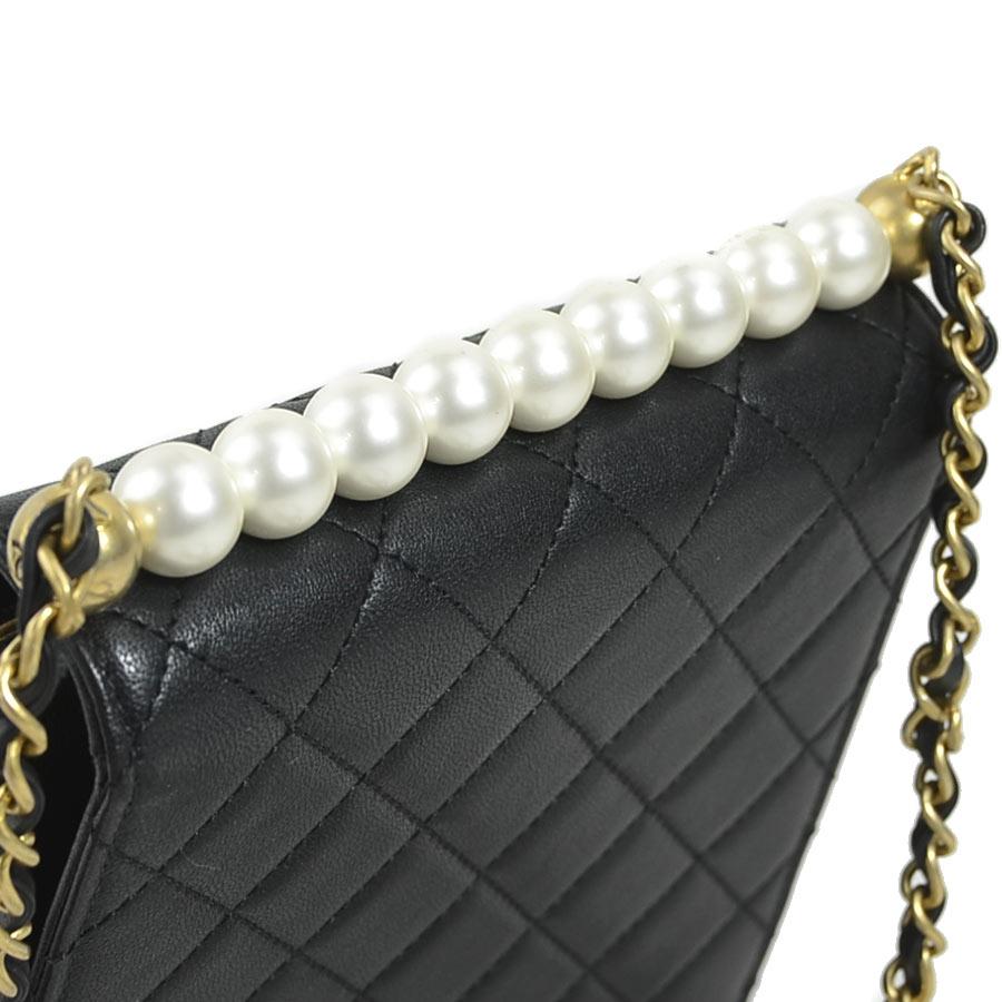 CHANEL（シャネル） 斜め掛けショルダーバッグ マトラッセ レザー 