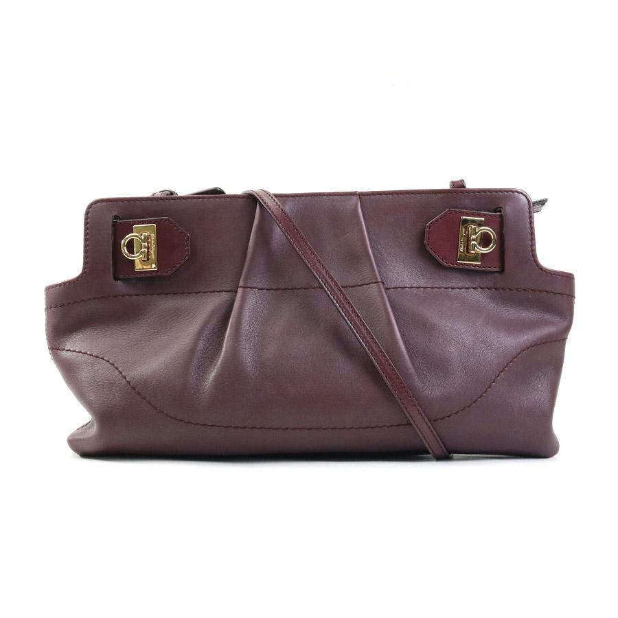 サルヴァトーレフェラガモ Salvatore Ferragamo ショルダーバッグ