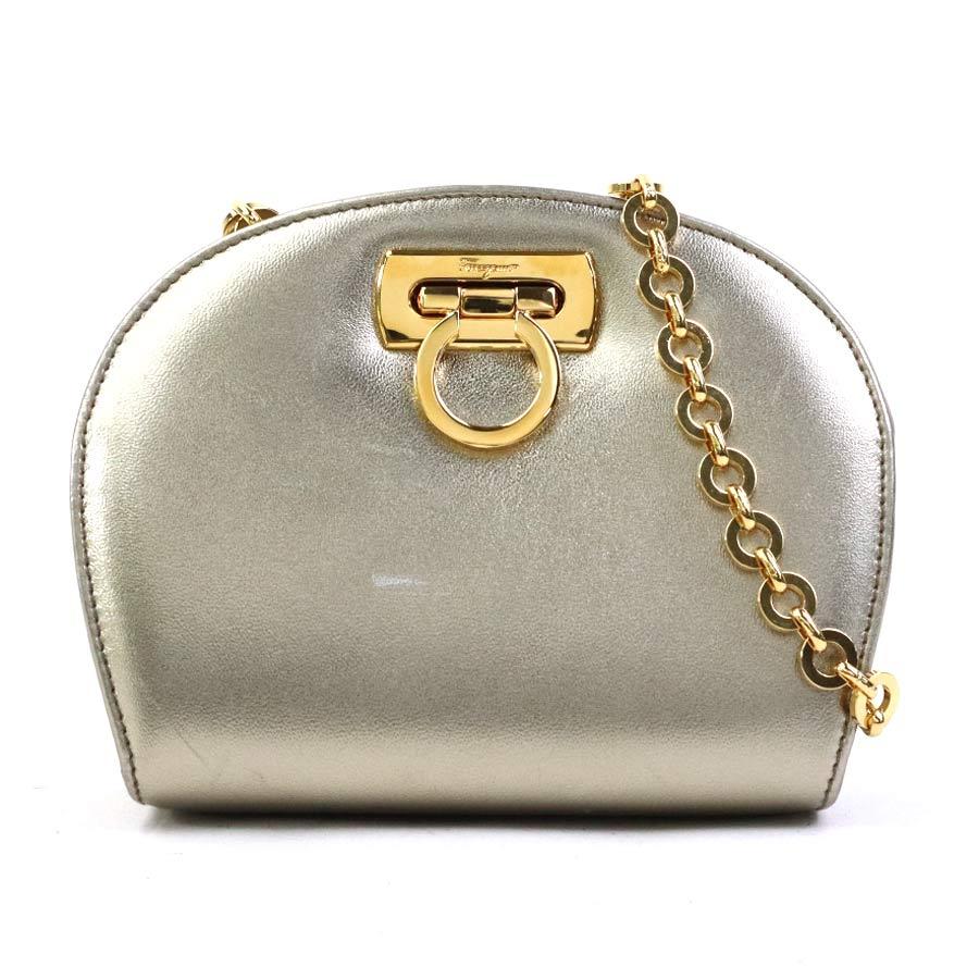 サルヴァトーレフェラガモ Salvatore Ferragamo ショルダーバッグ