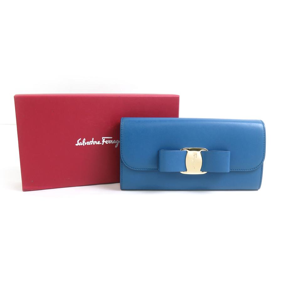 サルヴァトーレフェラガモ Salvatore Ferragamo 長財布 ヴァラリボン