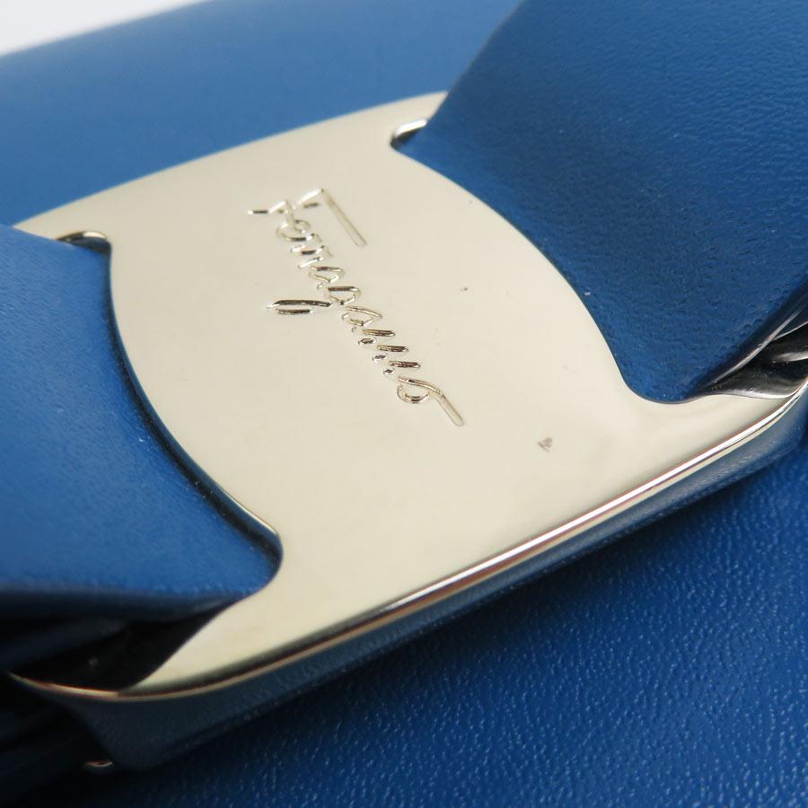 サルヴァトーレフェラガモ Salvatore Ferragamo 長財布 ヴァラリボン