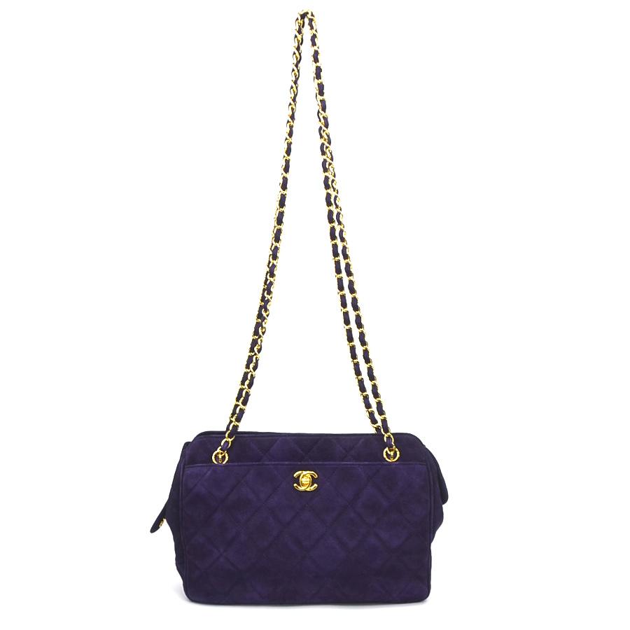 シャネル CHANEL ショルダーバッグ スエード/メタル パープル/ゴールド レディース 送料無料【中古】 e61094g CHANEL（シャネル） ショルダーバッグ スエード/メタル パープル