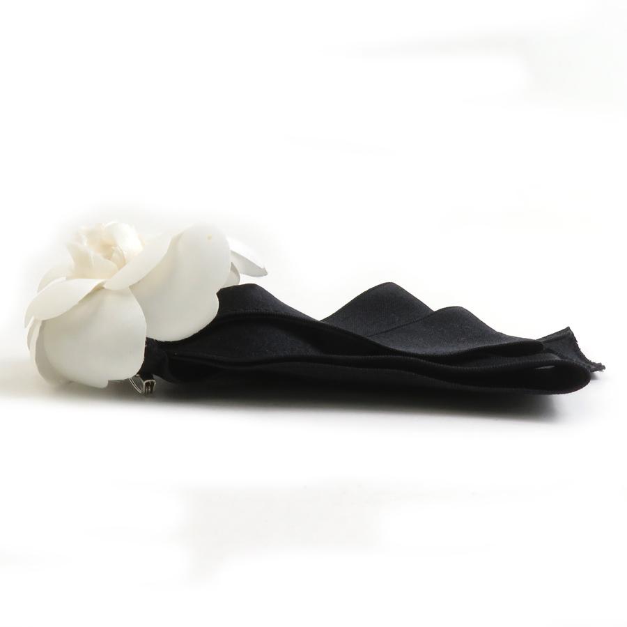 新品同様 CHANEL シャネル カメリア コサージュ ブローチ リボン 楽天市場】【CHANEL】シャネル カメリア リボン コサージュ ブローチ