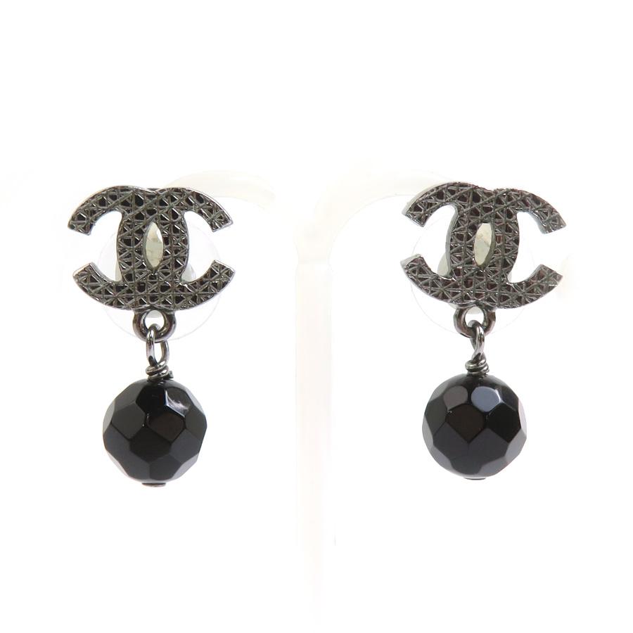 (貴重)最終値下げ！シャネル CHANEL ココマークピアス シルバー ブラック 貴重)最終値下げ！シャネル CHANEL ココマークピアス シルバー