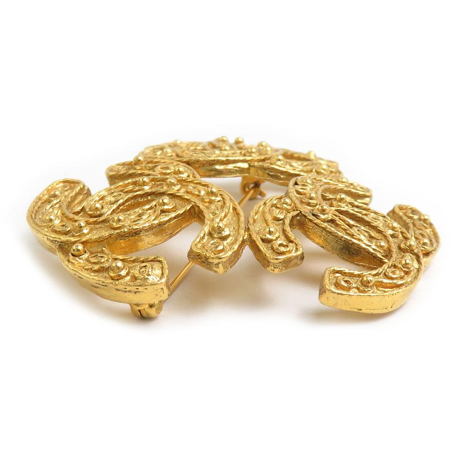 CHANEL（シャネル） ブローチ トリプルココマーク メタル ゴールド