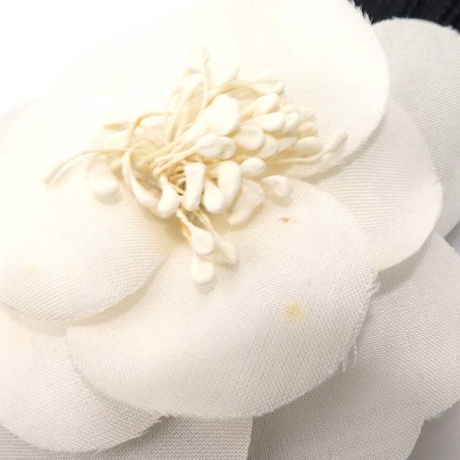 CHANEL（シャネル） ブローチ カメリア リボン テキスタイル/サテン