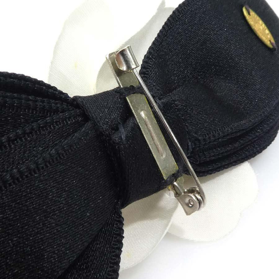 CHANEL（シャネル） ブローチ カメリア リボン テキスタイル/サテン