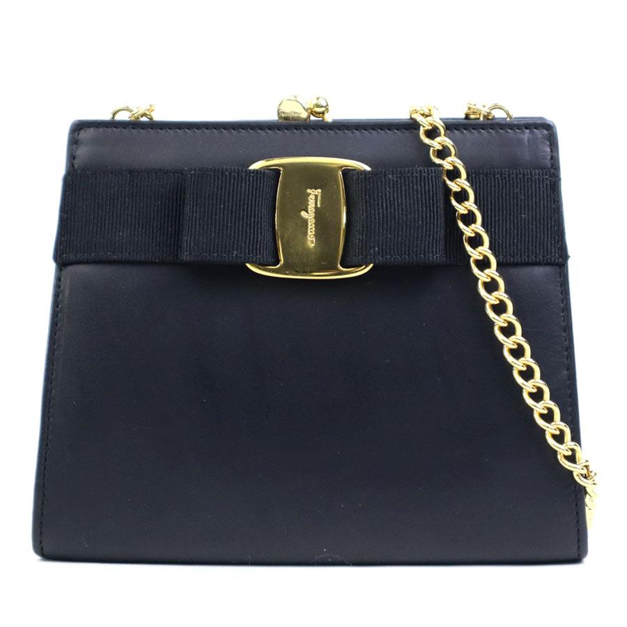 サルヴァトーレフェラガモ Salvatore Ferragamo ショルダーバッグ