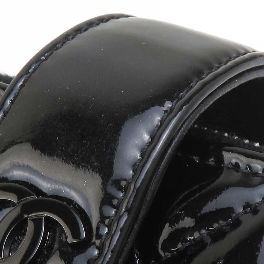 CHANEL パテントレザー エナメルポーチ BLACK CHANEL（シャネル） ポーチ パテントレザー ブラック : ブランド