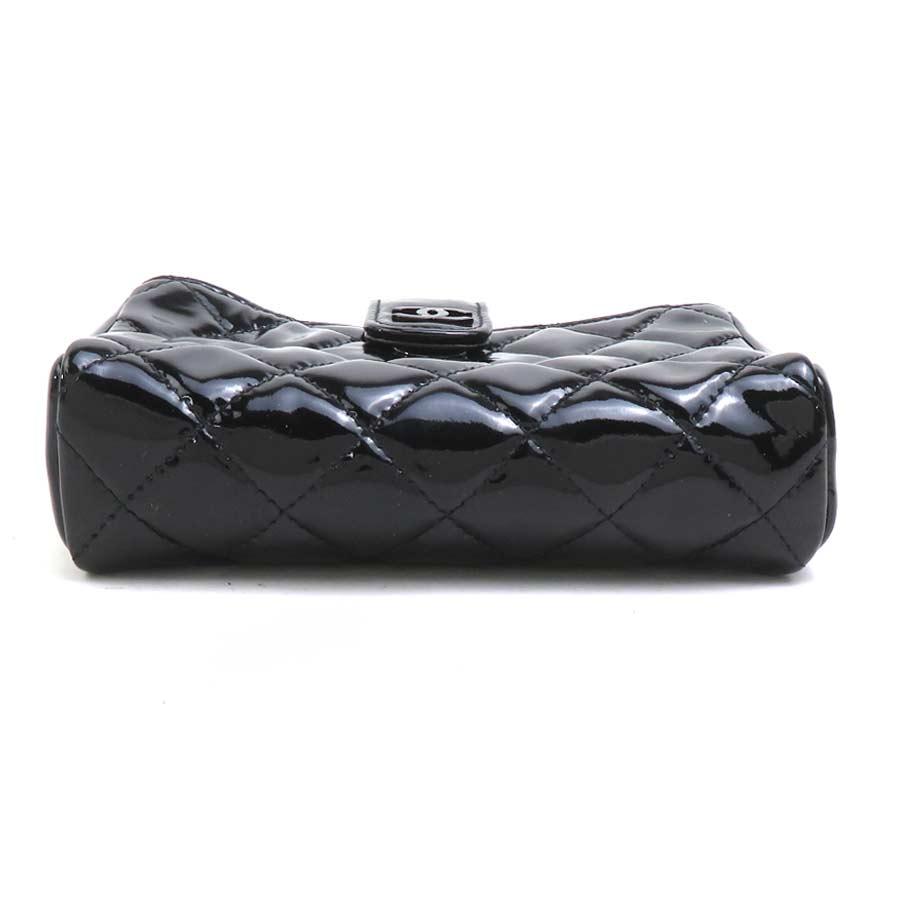 CHANEL パテントレザー エナメルポーチ BLACK CHANEL（シャネル） ポーチ パテントレザー ブラック : ブランド