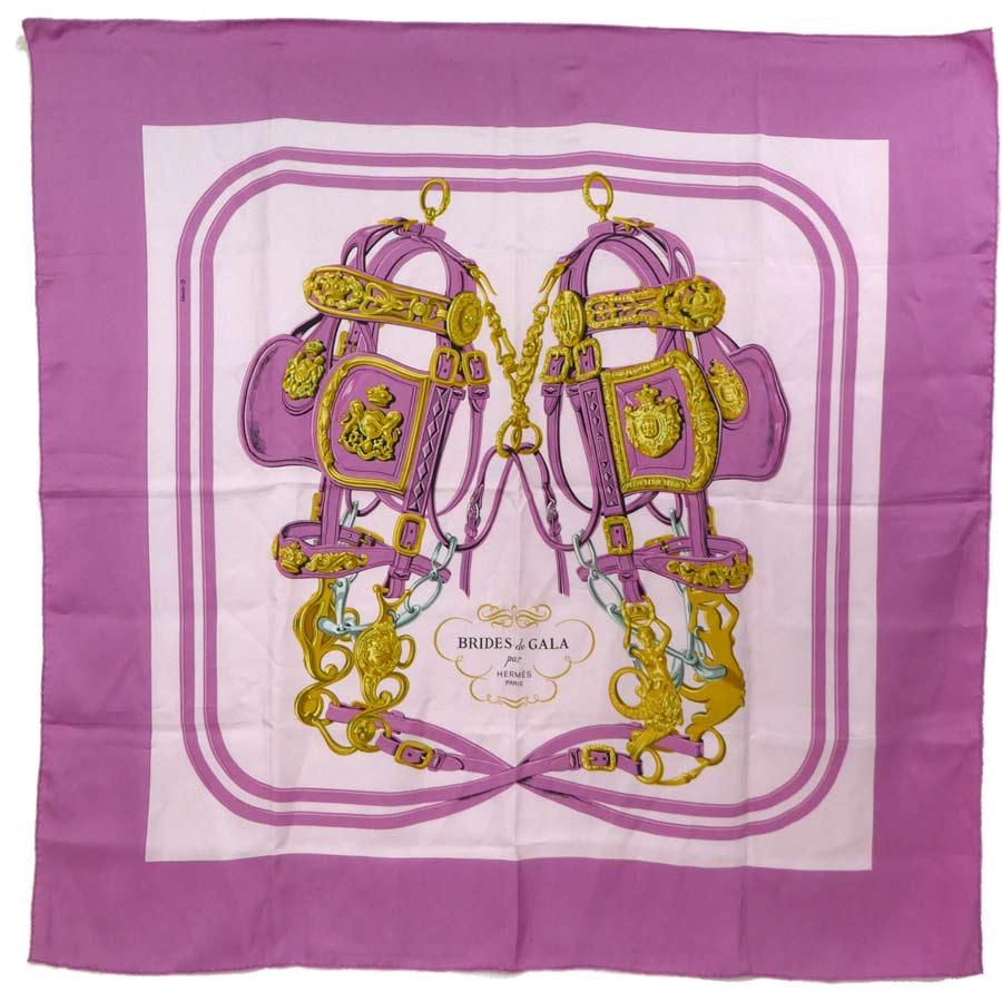HERMES エルメス カレ90 シルクスカーフ ピンク×ゴールド モチーフ柄 HERMES（エルメス） スカーフ カレ90 BRIDES de GALA シルク ピンク