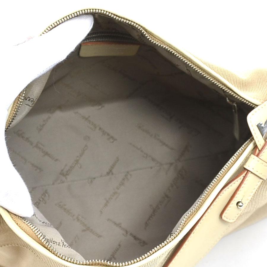 FERRAGAMO/SalvatoreFerragamo(サルバトーレフェラガモ) ショルダーバッグ ガンチーニ ベージュ×グレー×ブラウン レザー Salvatore Ferragamo - FERRAGAMO/SalvatoreFerragamo(サルバトーレ