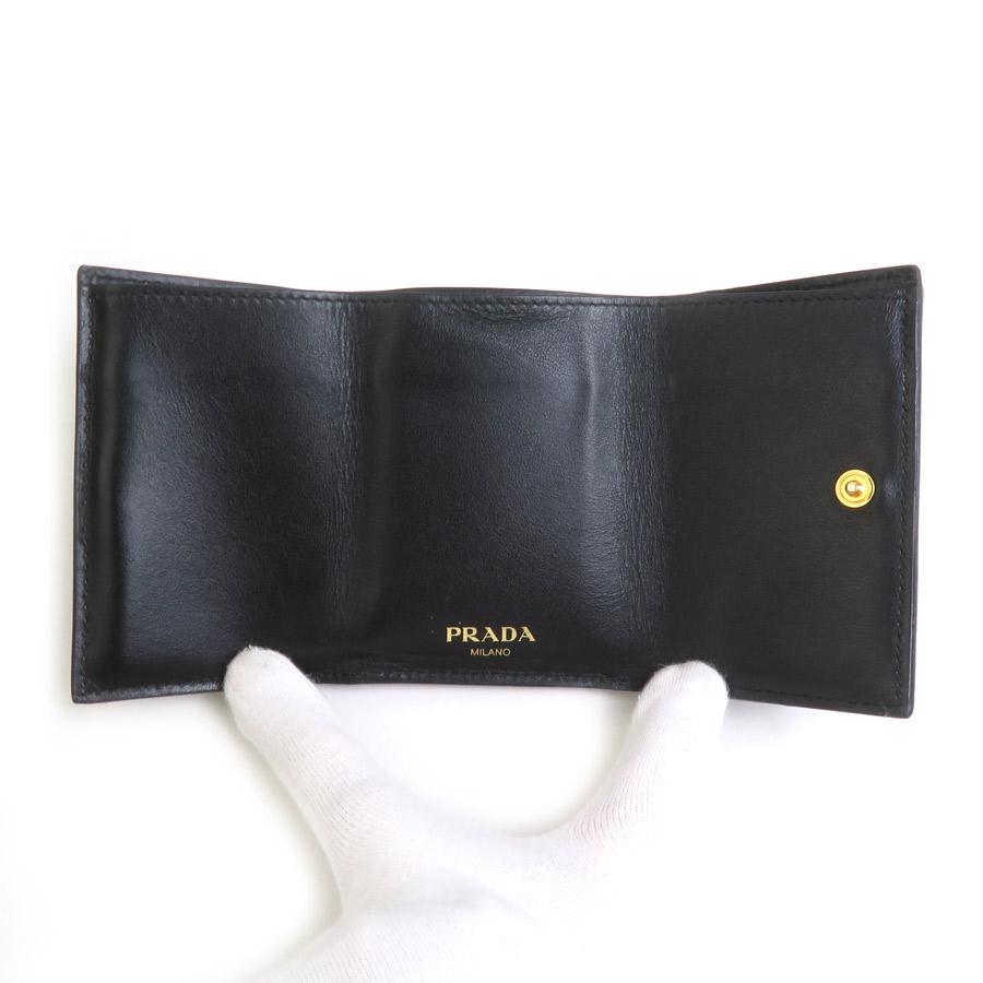 PRADA 三つ折り財布 黒 PRADA（プラダ） 財布 三つ折り ブラック 黒 ミニ財布 コンパクト