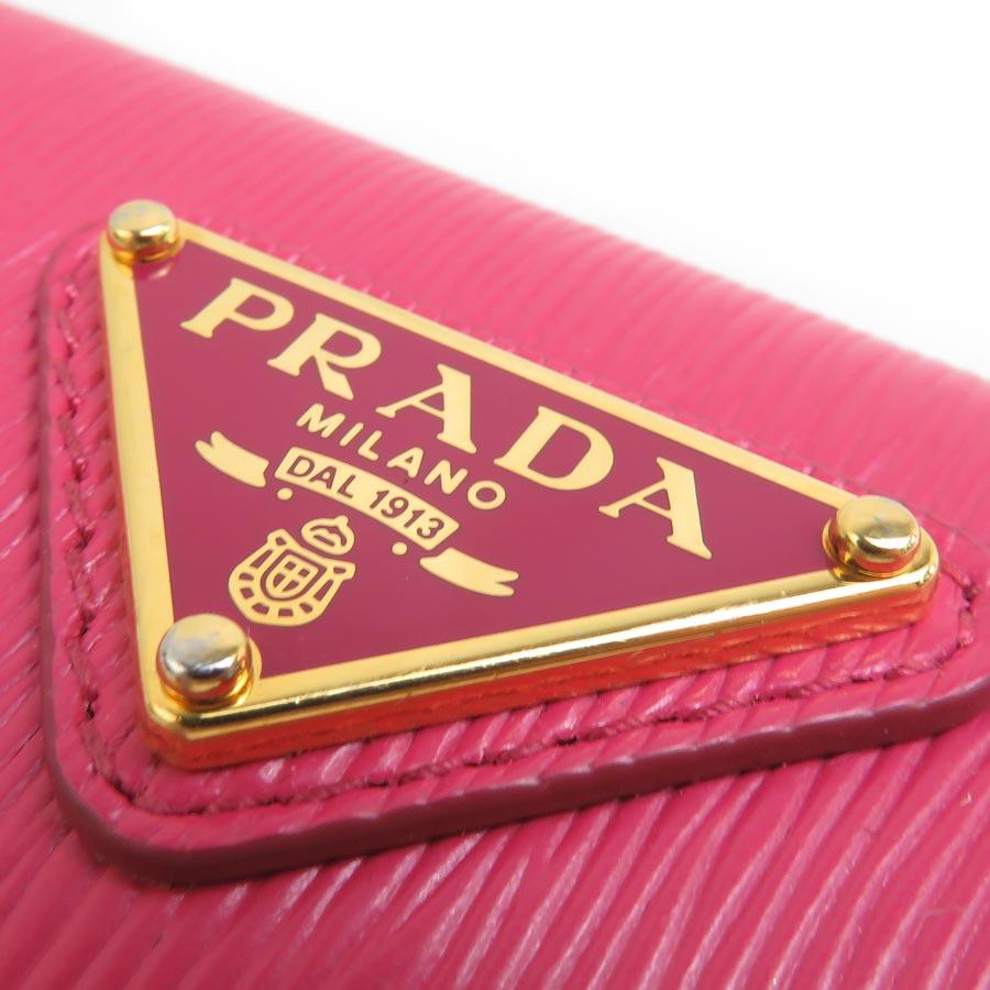 PRADA（プラダ） 三つ折り財布 レザー マゼン : ブランドバリュー