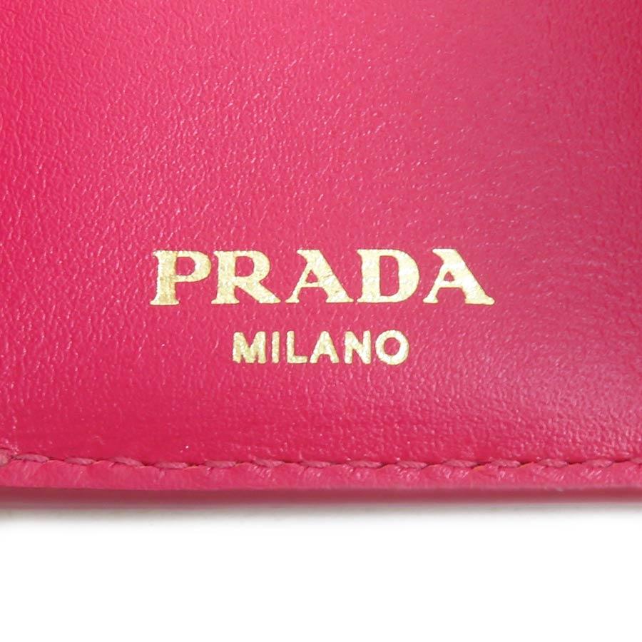 PRADA（プラダ） 三つ折り財布 レザー マゼン : ブランドバリュー