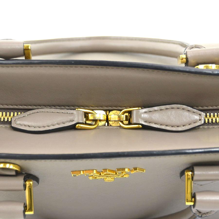 PRADA（プラダ） ハンドバッグ レザー グレー : ブランドバリュー