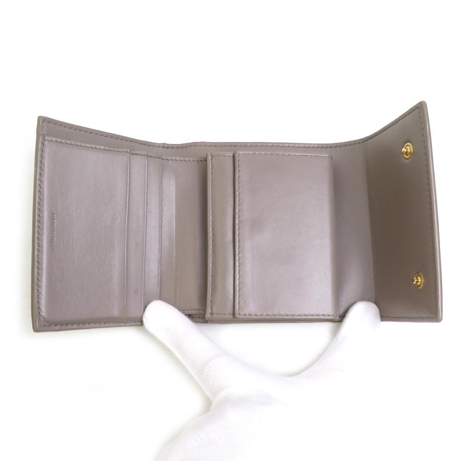 CELINE（セリーヌ） 三つ折り財布 レザー グレージュ : ブランド