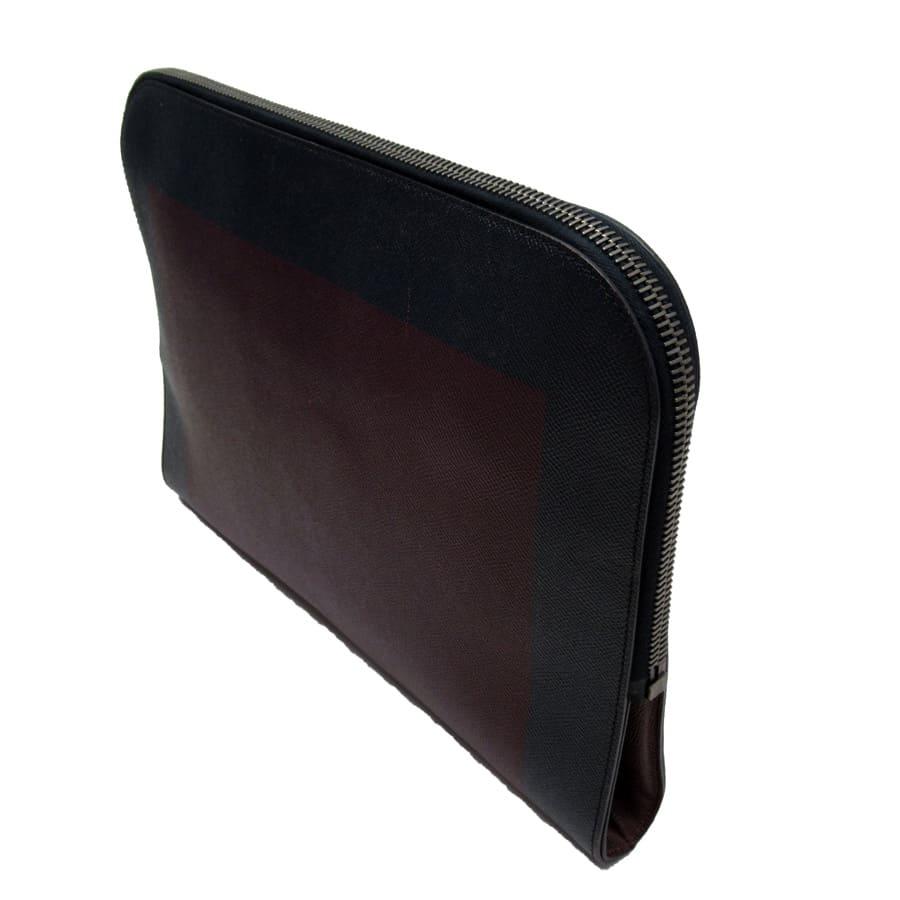 BURBERRY　バーバリー　クラッチバック　ポーチ Burberry クラッチバッグ