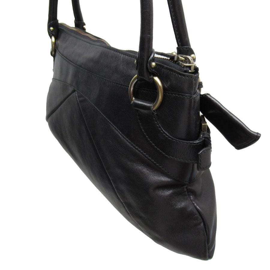 FERRAGAMO/SalvatoreFerragamo(サルバトーレフェラガモ) ショルダーバッグ美品  ガンチーニ 黒 レザー サルヴァトーレフェラガモ Salvatore Ferragamo ショルダーバッグ