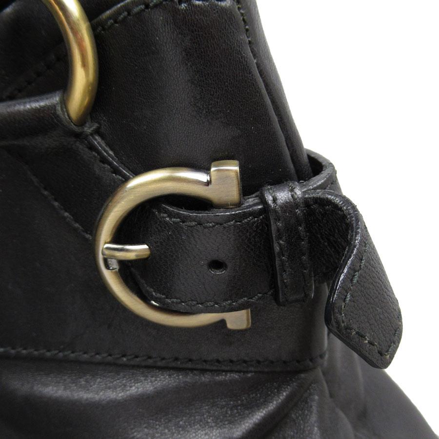 サルヴァトーレフェラガモ Salvatore Ferragamo ショルダーバッグ