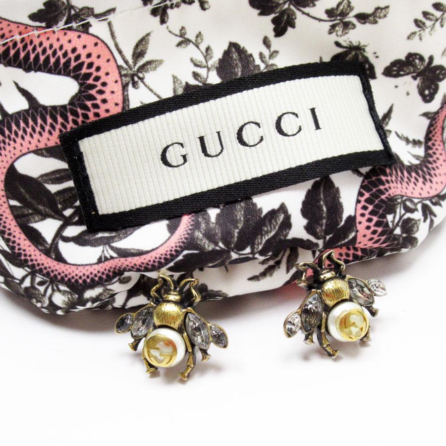 GUCCI グッチ ピアス ハチ Bee メタル/フェイクパール ゴールド GUCCI グッチ ピアス ハチ Bee メタル/フェイクパール ゴールド