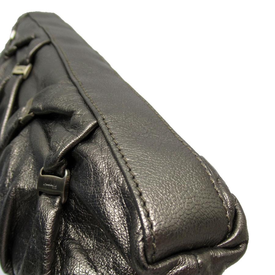 サルヴァトーレフェラガモ Salvatore Ferragamo クラッチバッグ レザー