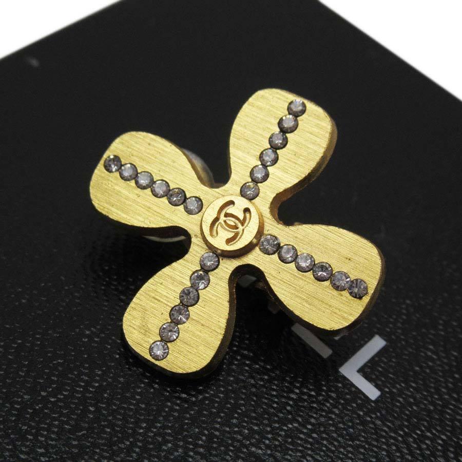 CHANEL（シャネル） イヤリング クローバー 金属素材xストーン 