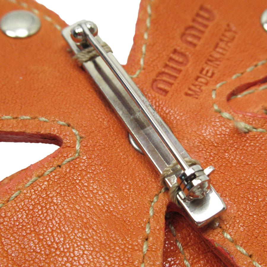 miu ミュウミュウ MIUMIU ブローチ レザー ブラウン系