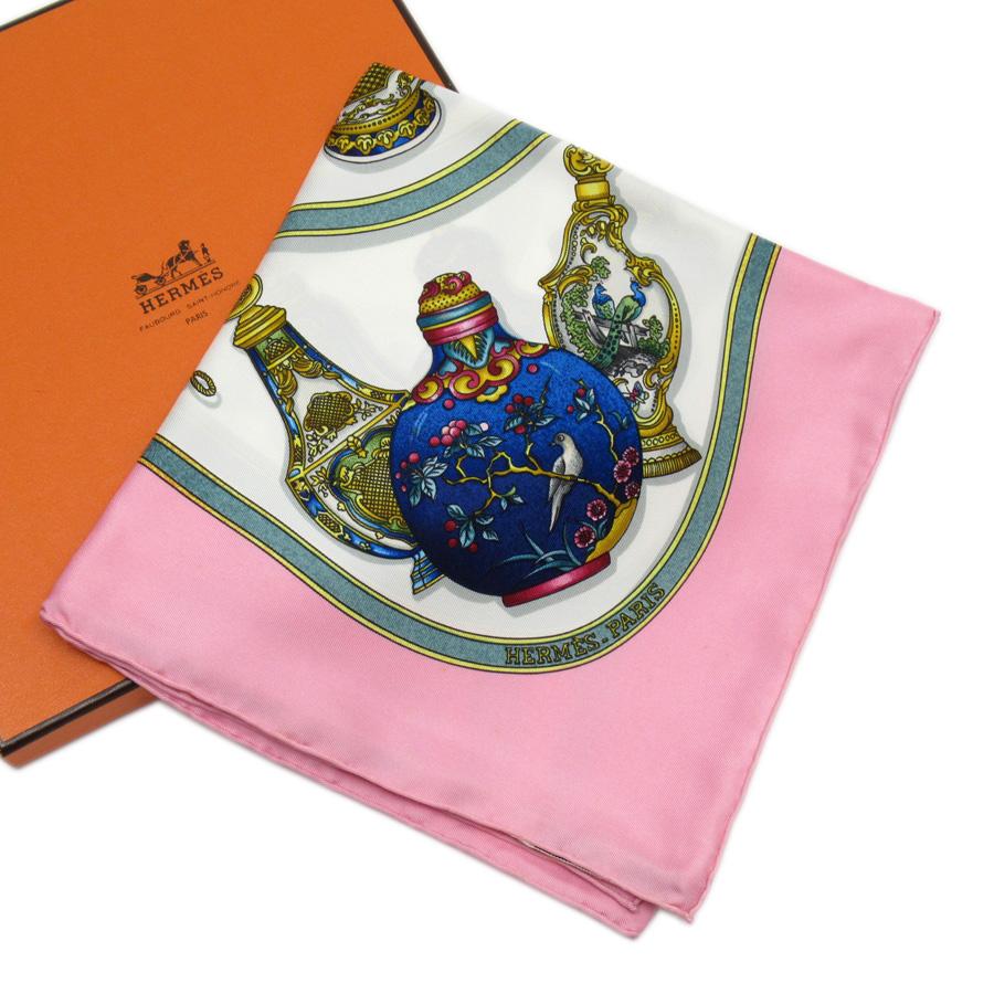 カ*ネ様 HERMES スカーフ エルメス 楽天市場】【極美品】HERMES エルメス カレ90 Copeaux オガ屑柄