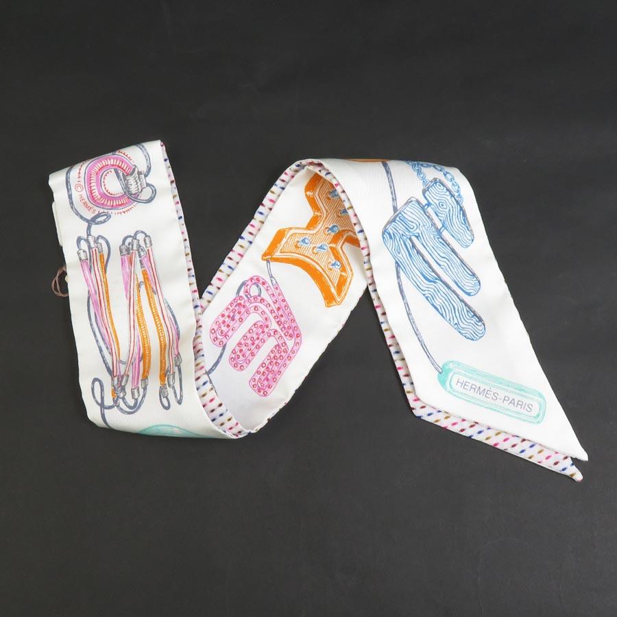 HERMES スカーフ 国旗 ホワイト マルチカラー　シルク　フランス製 HERMES エルメス スカーフ シルク ホワイト系マルチカラー