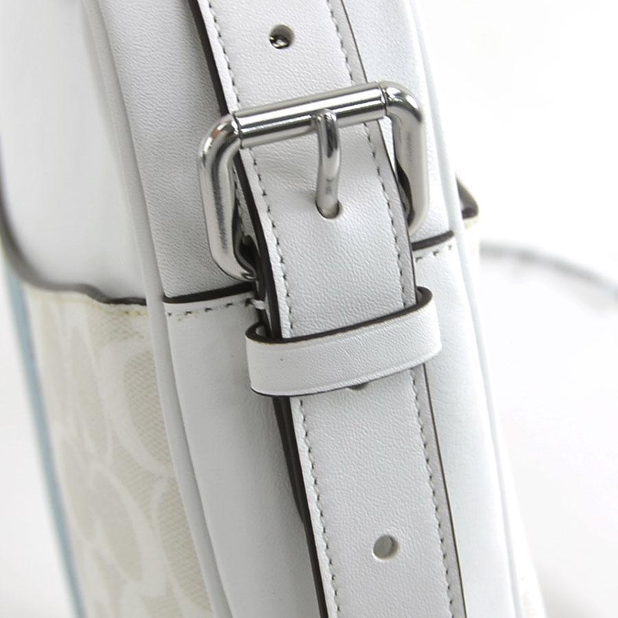 COACH（コーチ） 斜め掛けショルダーバッグ レザー ホワイト