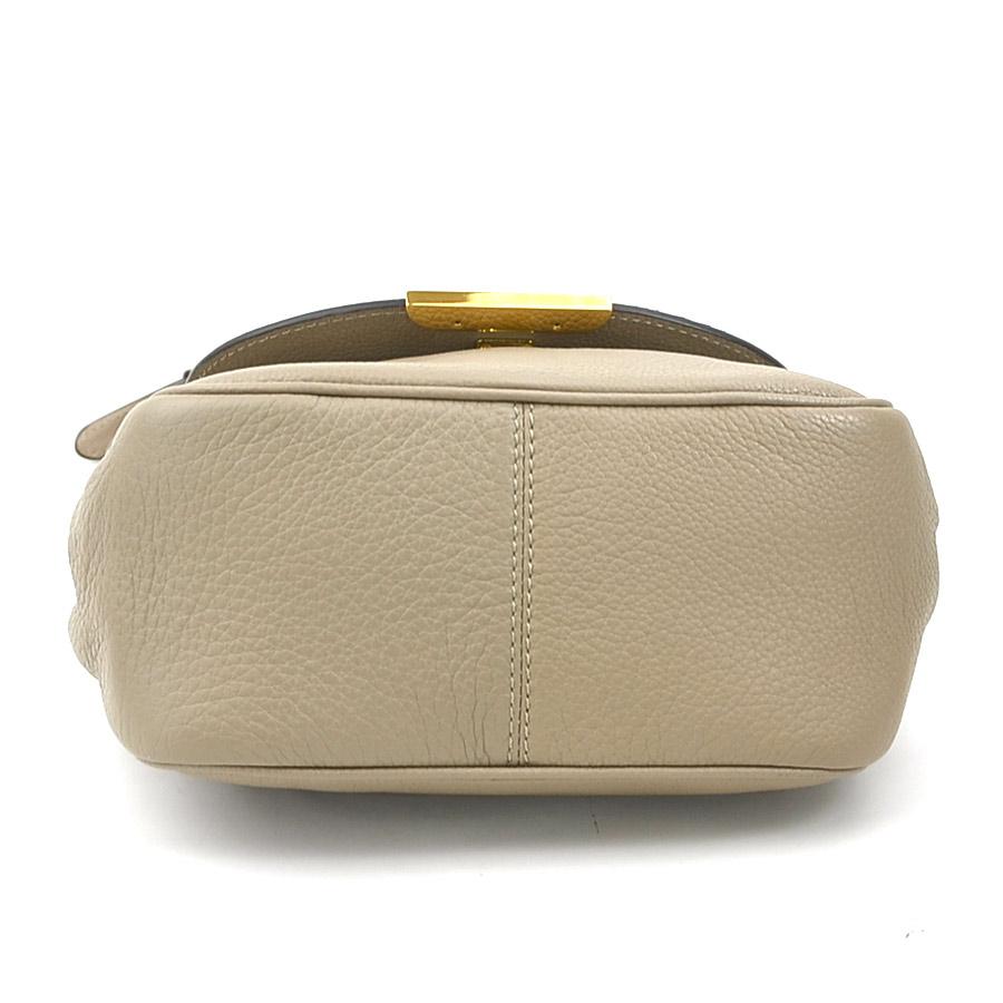 FENDI（フェンディ） ショルダーバッグ レザー ベージュ : ブランド