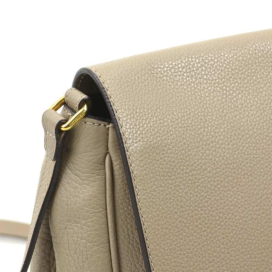 FENDI（フェンディ） ショルダーバッグ レザー ベージュ : ブランド