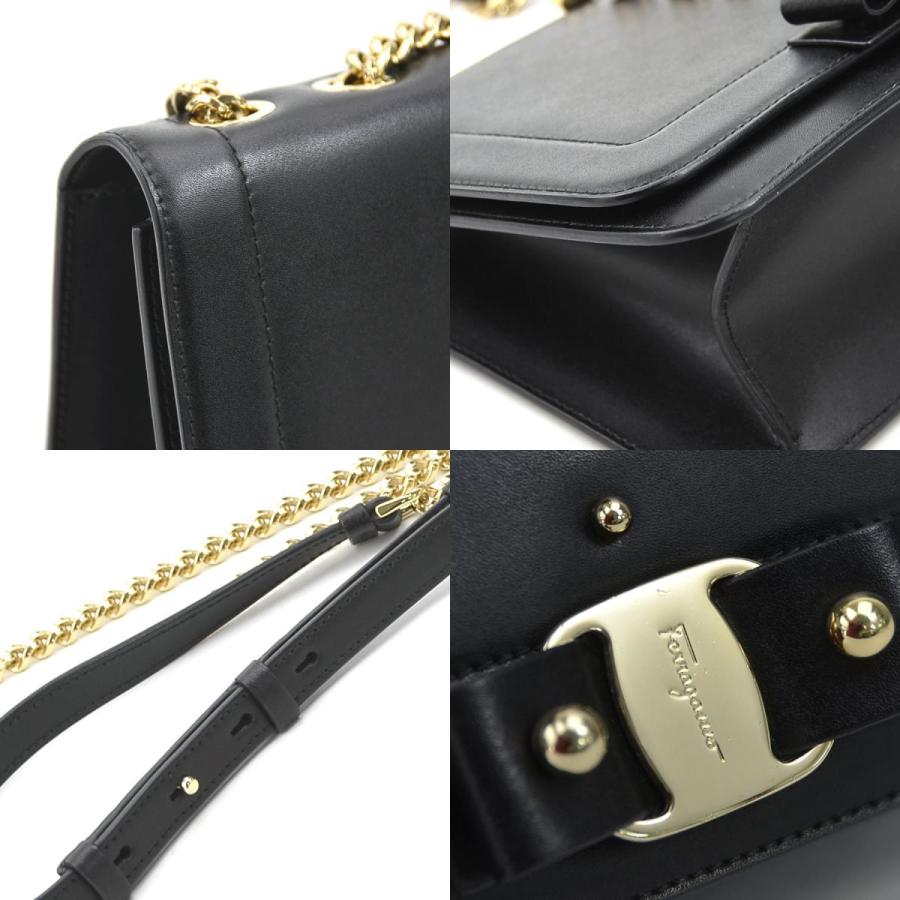 サルヴァトーレフェラガモ Salvatore Ferragamo ショルダーバッグ