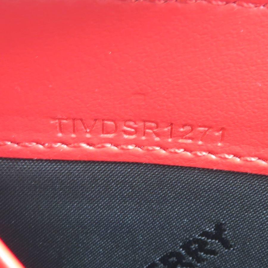 BURBERRY（バーバリー） ラウンドファスナー長財布 レザー レッド