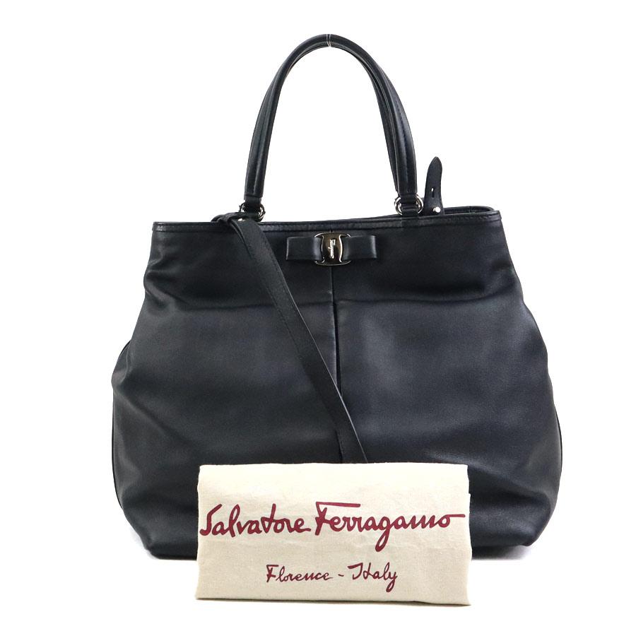 【美品】サルヴァトーレフェラガモ ヴァラリボン ミニショルダーバッグ レザー Salvatore Ferragamo サルヴァトーレ フェラガモ ヴァラリボン レザー