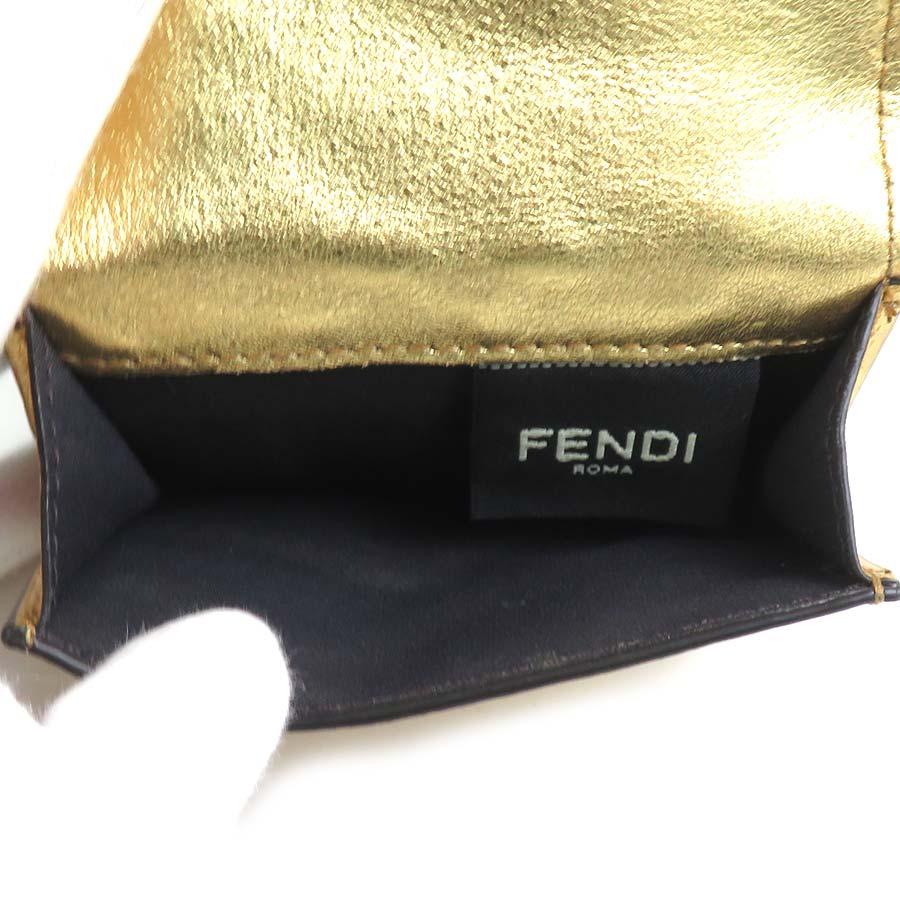 FENDI（フェンディ） 三つ折り財布 レザー ゴールド : ブランド