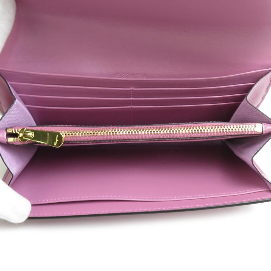 サルヴァトーレフェラガモ Salvatore Ferragamo 長財布 ヴァラリボン