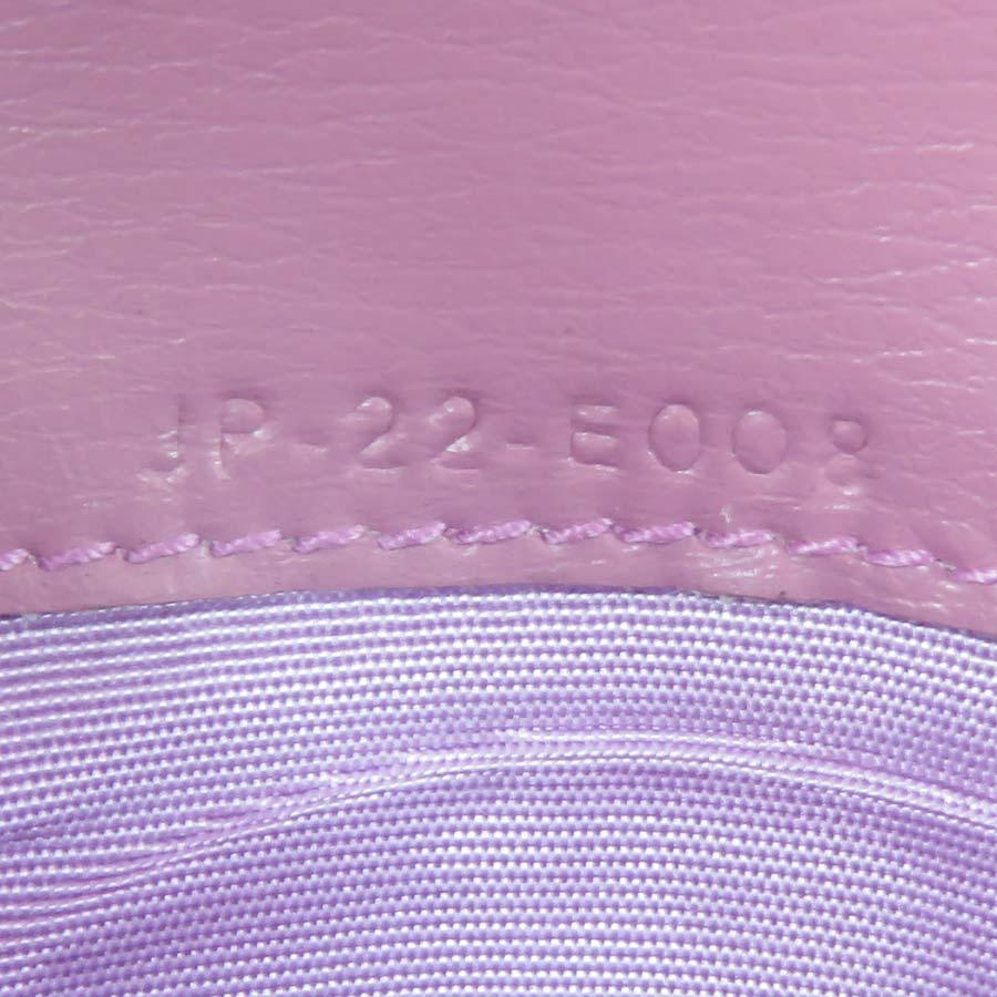 サルヴァトーレフェラガモ Salvatore Ferragamo 長財布 ヴァラリボン