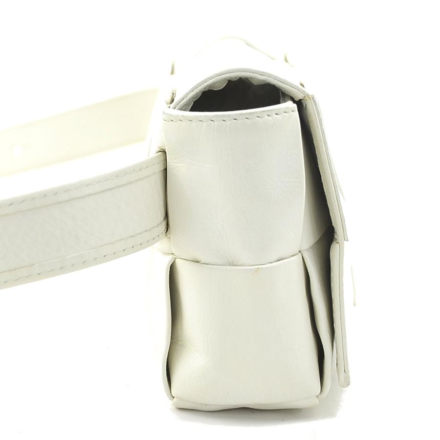 BOTTEGA VENETA ホワイト ボディーバッグ ボッテガヴェネタ BOTTEGAVENETA ウエストバッグ ボディバッグ