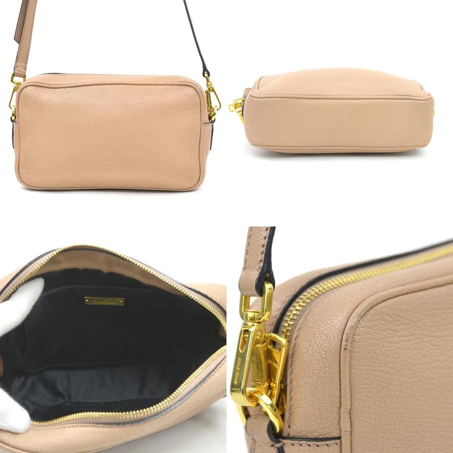 MIU MIU ベージュ レザー ショルダーバッグ miu miu（ミュウミュウ） ショルダーバッグ レザー ピンクベージュ