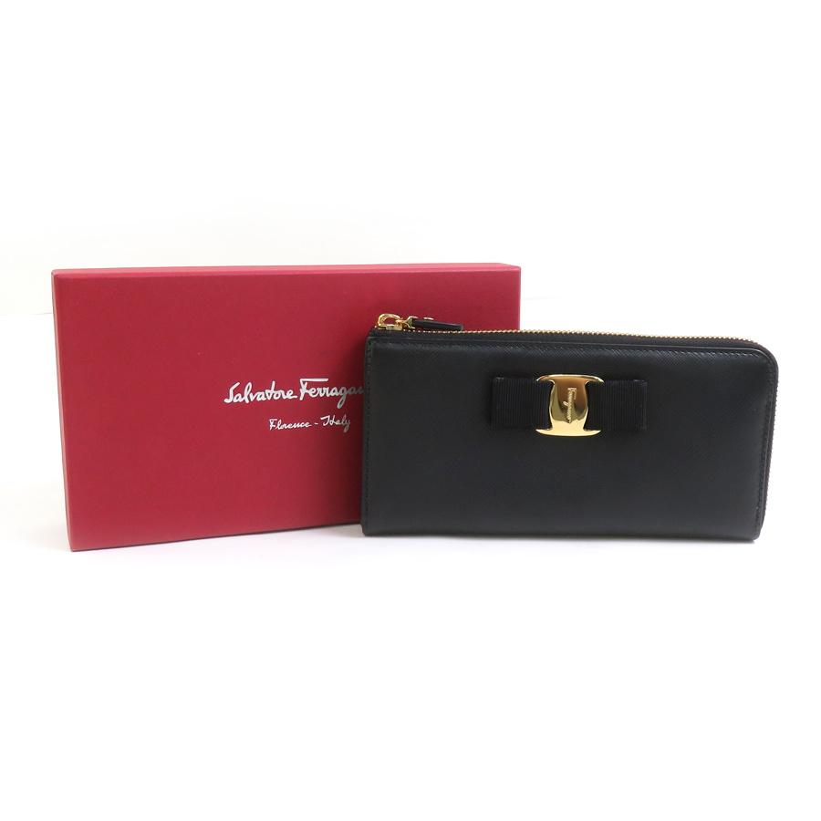 サルヴァトーレフェラガモ Salvatore Ferragamo ラウンドファスナー長