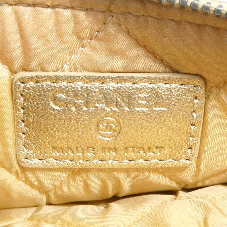 訳ありCHANELポーチ CHANEL（シャネル） ポーチ レザー ゴールド : ブランドバリュー